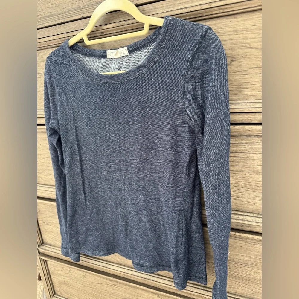 Forever 21 Navy Blue Waffle Long Sleeve Women's Top EUC Thermal Tee